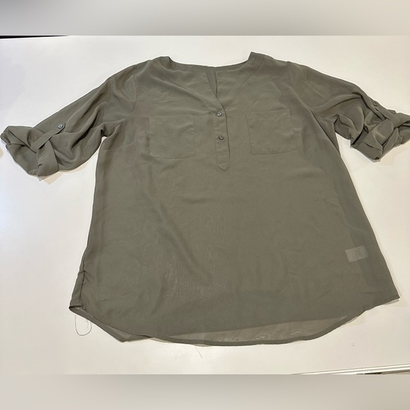 Maurice’s Olive Sheer Roll Up Sleeve Blouse Size Large (Size 1) - Picture 1 of 6